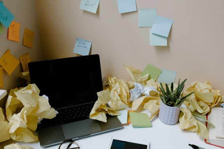 Simple Ways to Reduce Household Paper Clutter